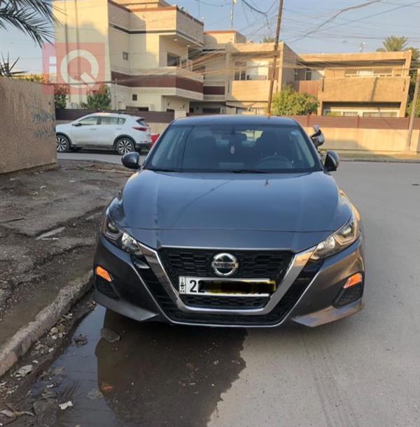 نیسان   للبيع في العراق